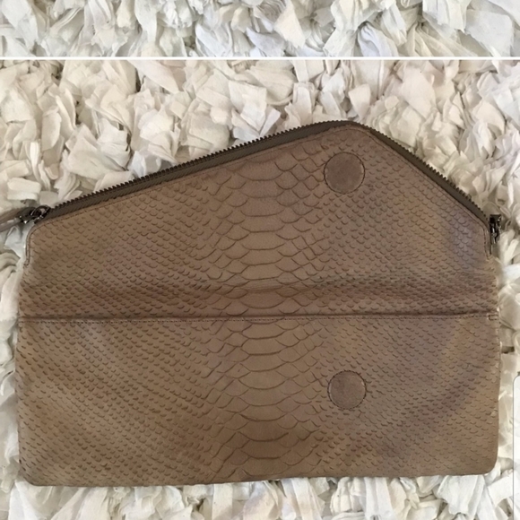 Henri Bendel snake skin asymmetrical debutante bag - Picture 4 of 6